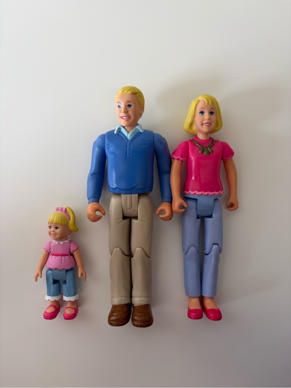 LOVING FAMILY TOYS R US DOLLS